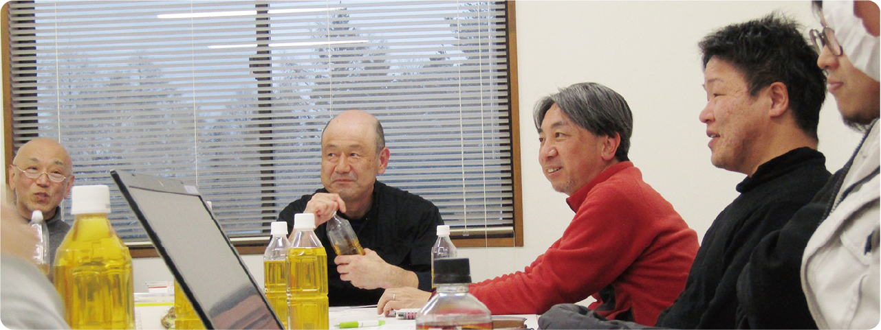 座談会の様子の写真